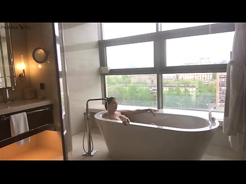 ❤️ En fantastisk babe som lidenskapelig rykker av seg fitta på badet ❌ Porno ved no.quizfarmature.ru ❌️❤